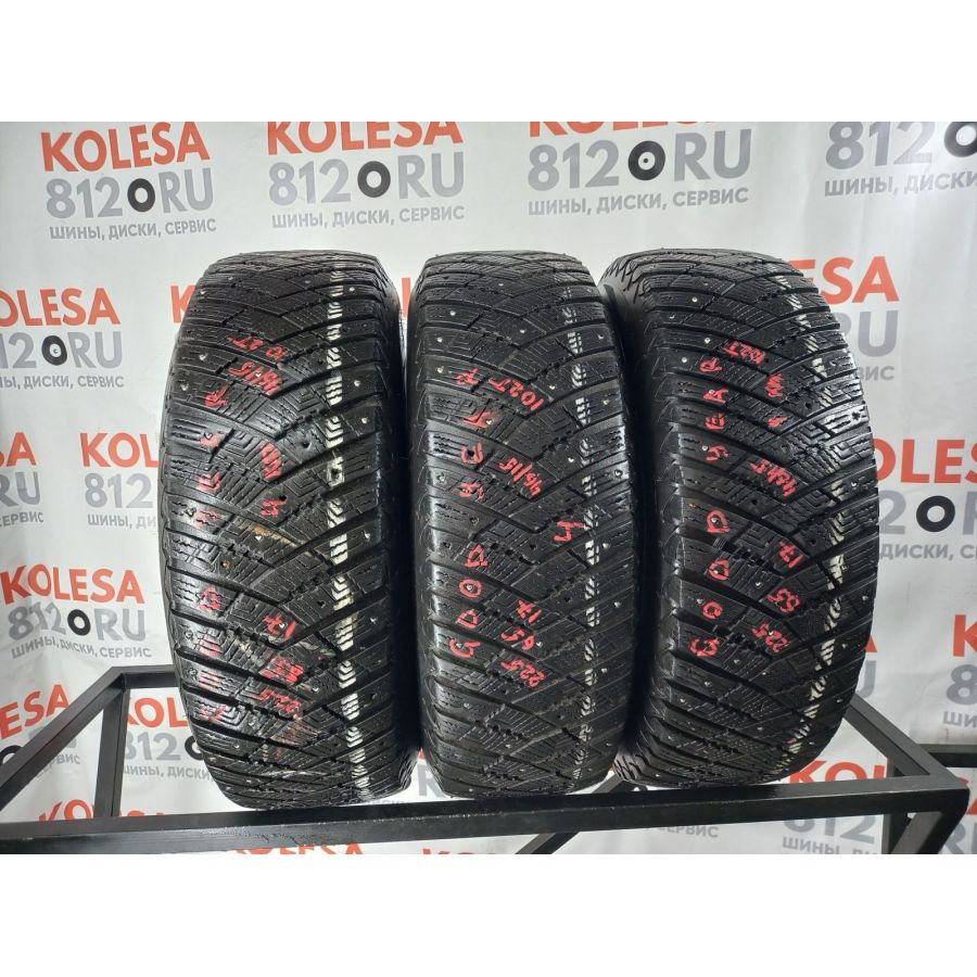 Зимние шипованные шины б\у R17 225/65 102T  Goodyear Ultra Grip Ice Arctic SUV