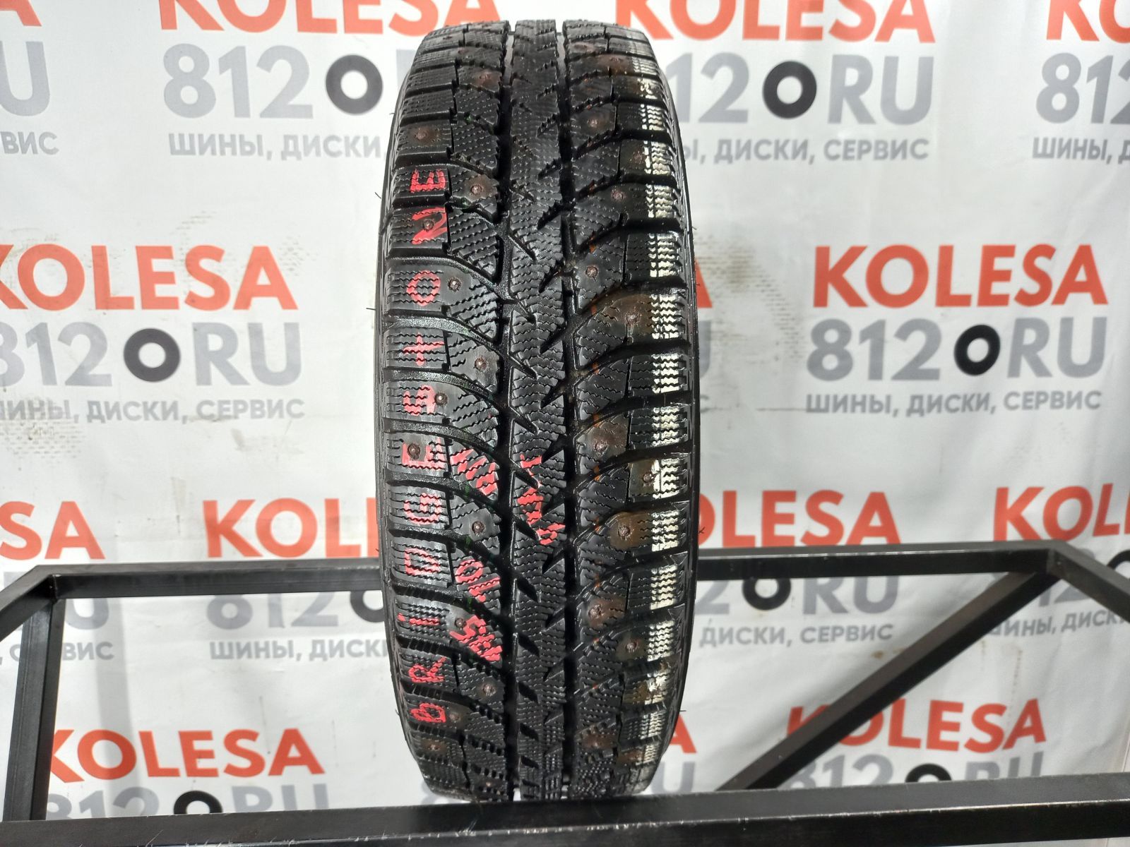 Зимние шипованные шины бу R14 175/70 84T Bridgestone Ice Cruiser 5000  купить (466232)| kolesa812.ru